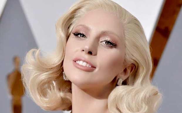 Você sabia que Lady Gaga também tem lúpus? Ela falou publicamente sobre isso pela primeira vez em 2010.