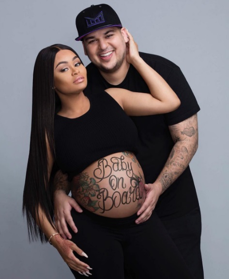 Rob Kardashian e Blac Chyna abraçados