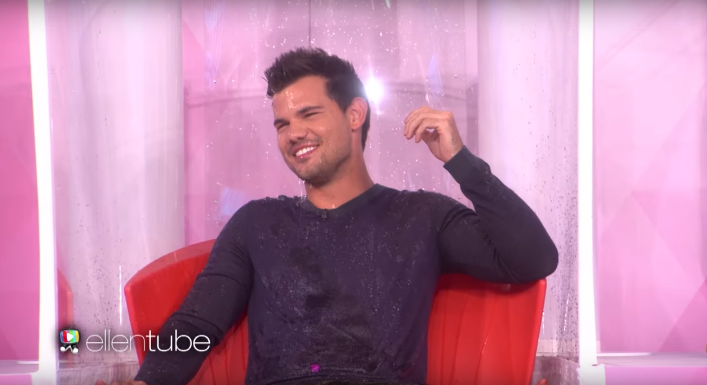 taylor-lautner-encharcado-programa-ellen