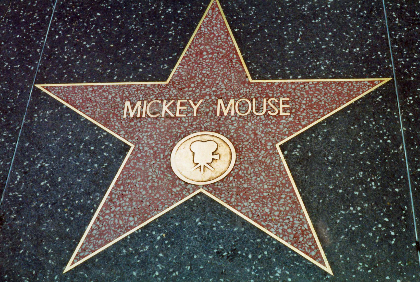 mickey-mouse-estrela-hollywood Reprodução/Twitter