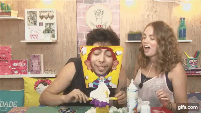 CHAT: Desafio torta na cara dos fandoms