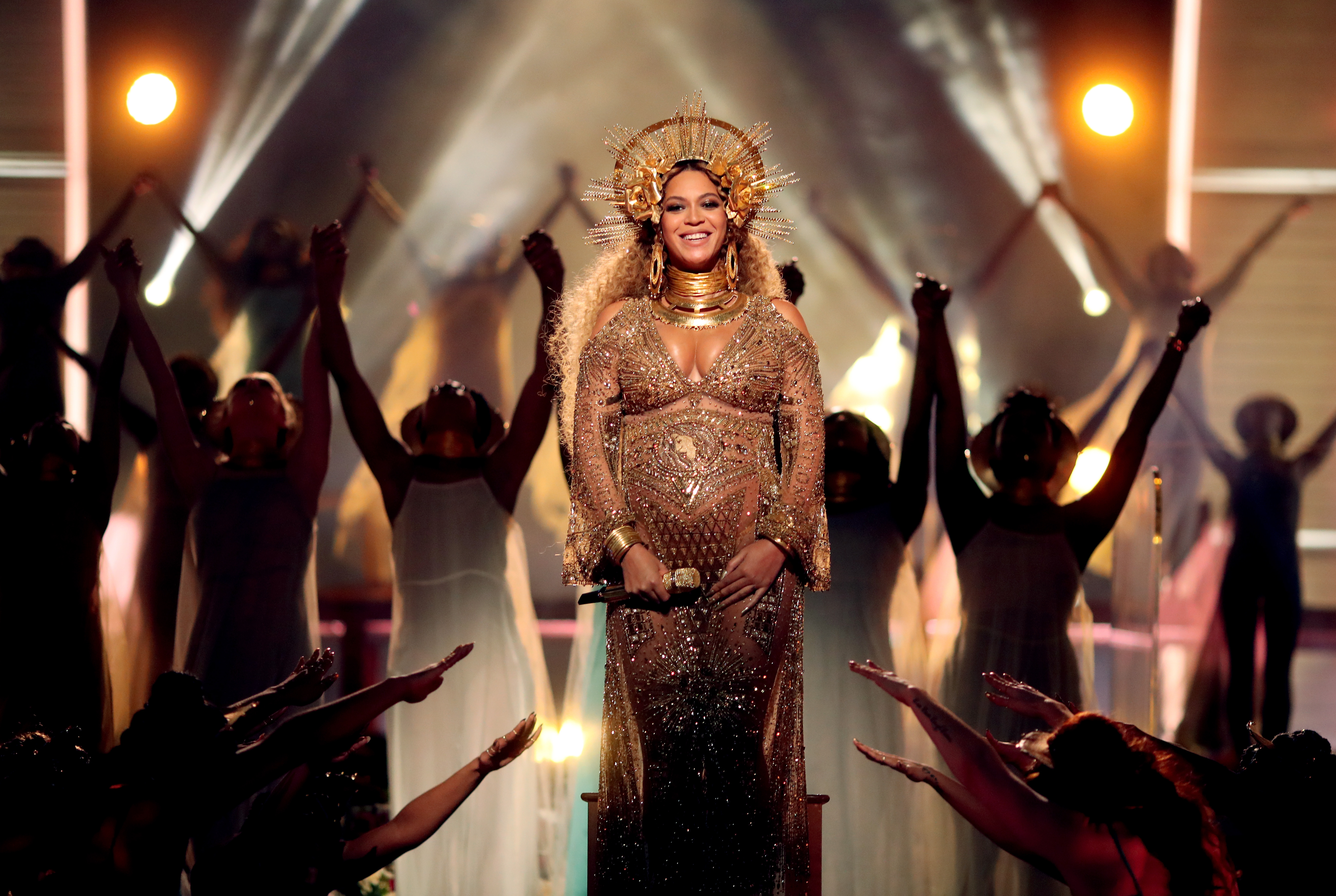 Beyoncé The 59th GRAMMY Awards - Roaming Show Foto: