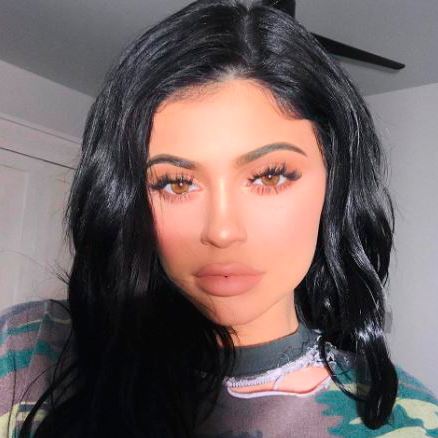 kylie-jenner-espinhas