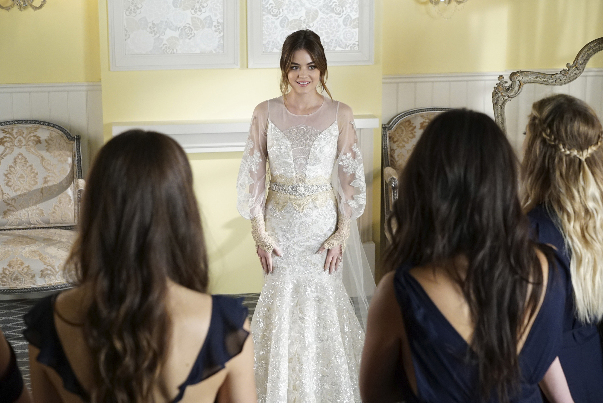 pretty little liars aria vestido noiva