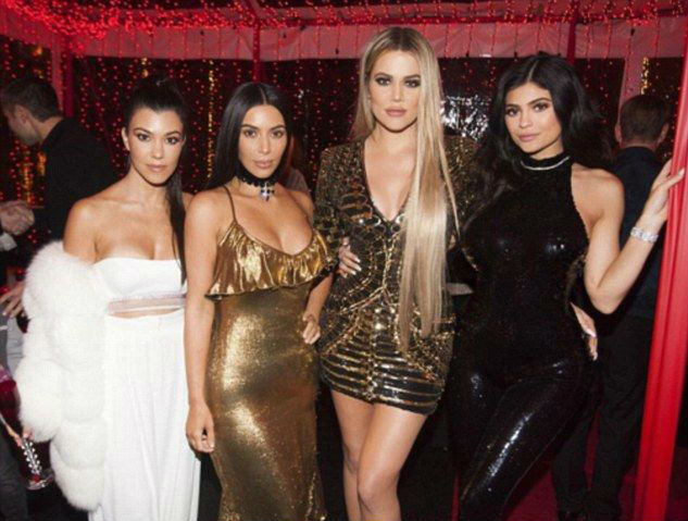 kardashians-festa-fim-de-ano