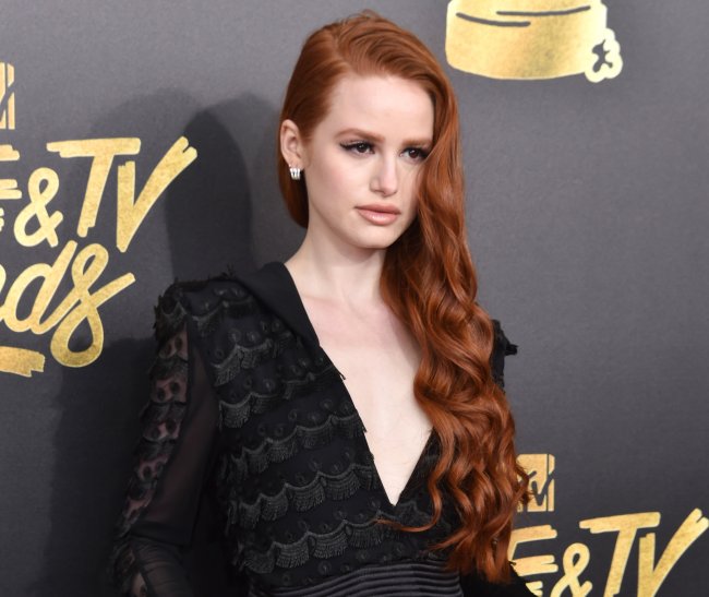 penteados-cabelos-longos-Madelaine-Petsch