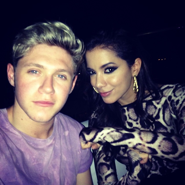 nao-sabemos-lidar-com-niall-horan-cantando-paradinha-anitta