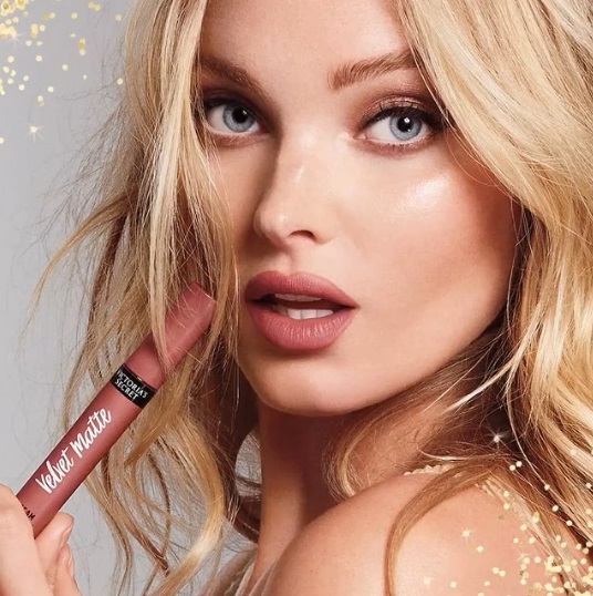 lip-kit-rosa-Elsa-Hosk-victorias-secret