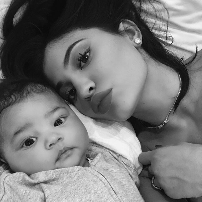 kylie-jenner-stormi-fotos-1