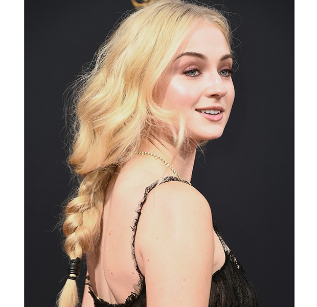 penteados-para-garotas-aries-sophie-turner