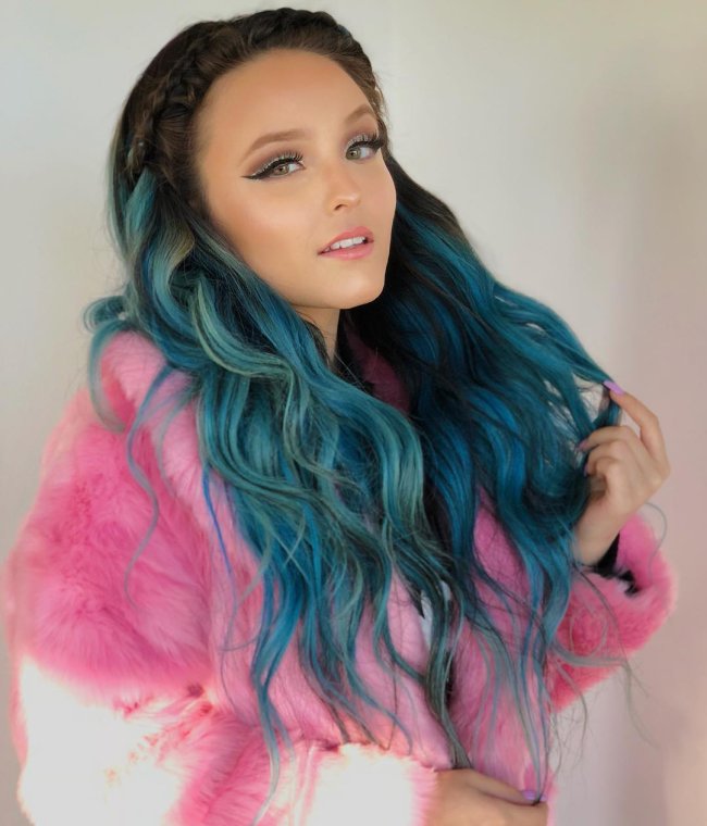 larissa-manoela-cabelo-azul larissa-manoela-cabelo-azul