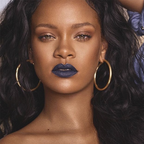 maquiagem-copa-do-mundo-batom-azul-rihanna maquiagem-copa-do-mundo-batom-azul-rihanna