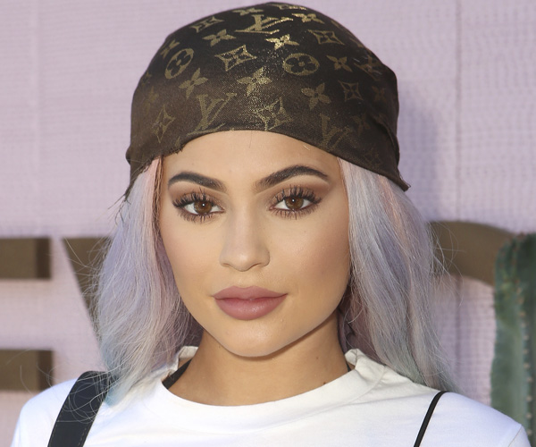 boca-preenchimento-labial-kylie-jenner-5