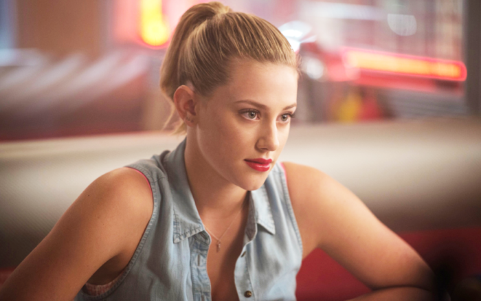 lili-reinhart-riverdale-betty-cooper