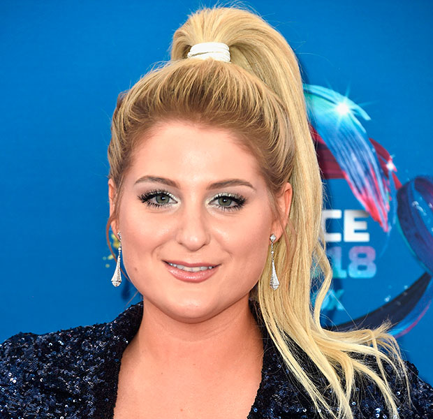 make-cabelo-famosas-teen-choice-awards-2018-meghan-trainor