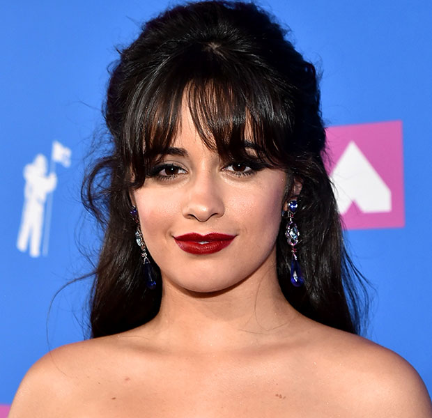 vma-2018-make-cabelo-famosas-camila-cabello vma-2018-make-cabelo-famosas-camila-cabello