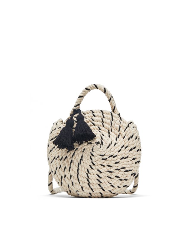 Zara (R$ 229*). Zara (R$ 229*).