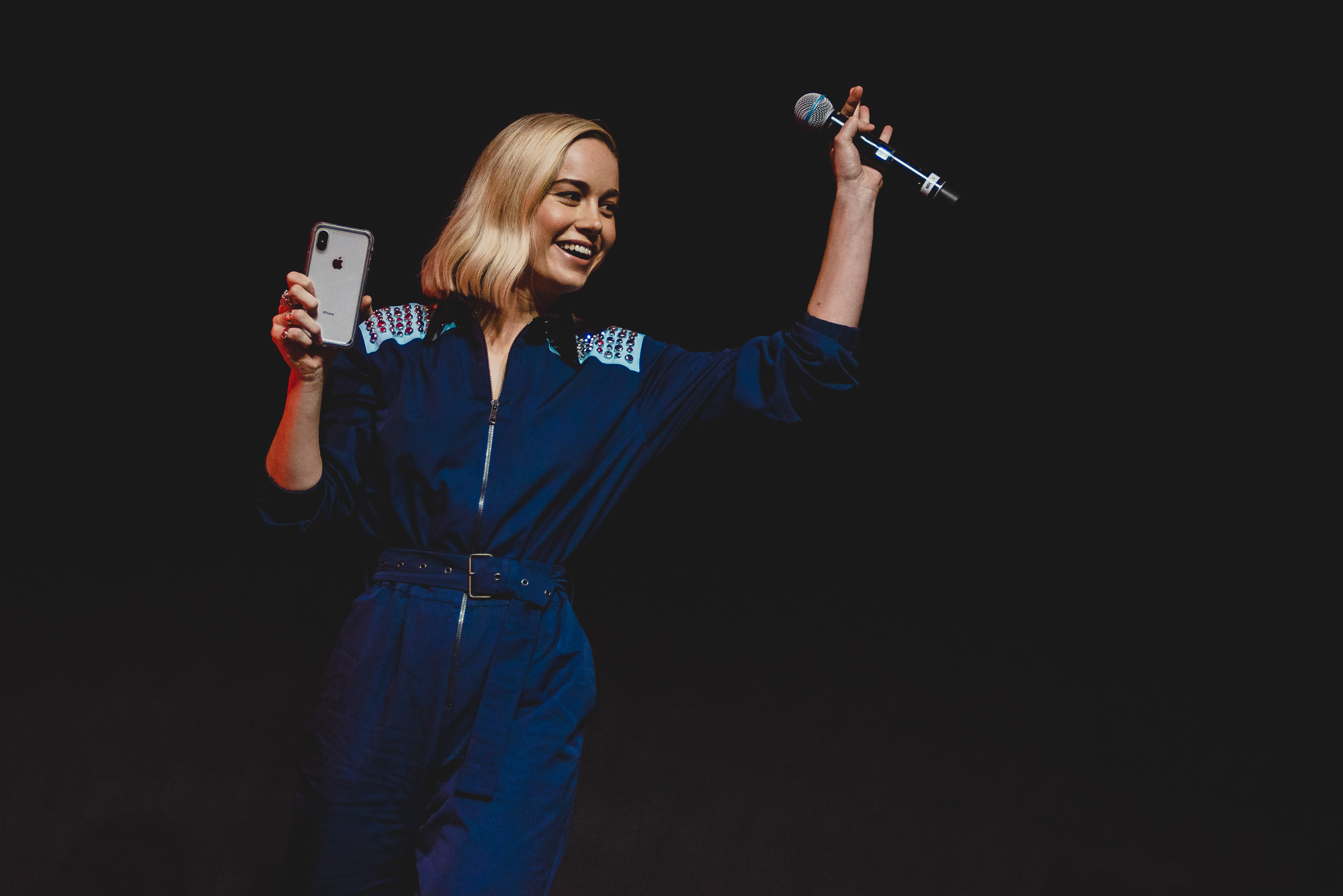 brie-larson-capita-marvel-painel-ccxp brie-larson-capita-marvel-painel-ccxp