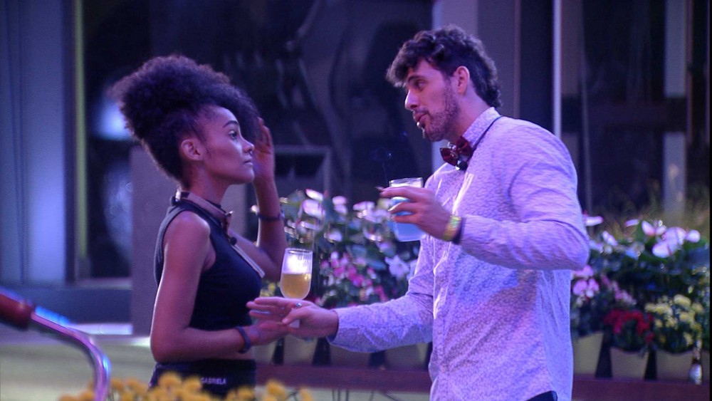 Diego e Hariany têm primeira DR no Big Brother Brasil 19