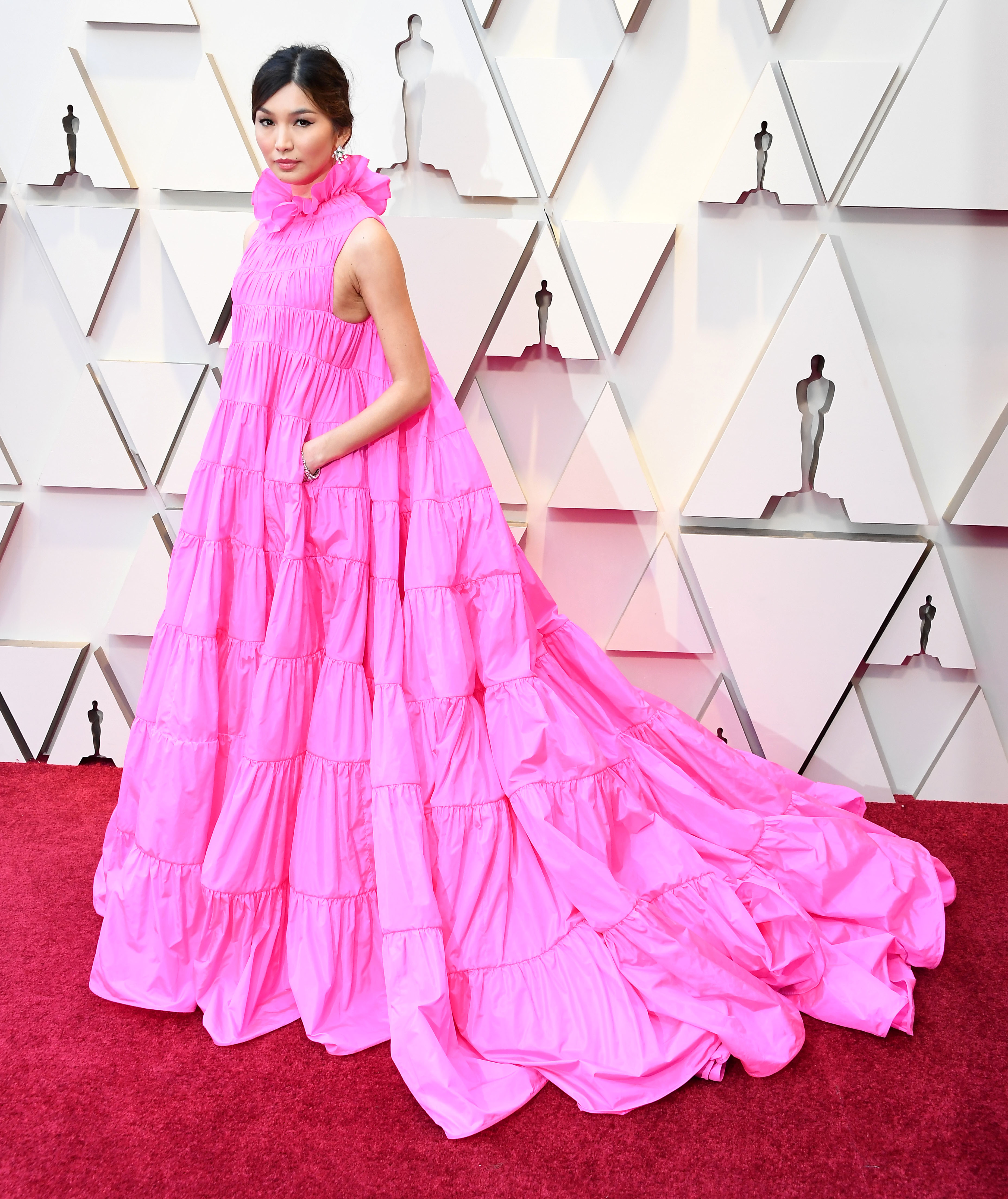 gemma-chan-oscar-red-carpet-2019 Gemma Chan no Ocasr 2019