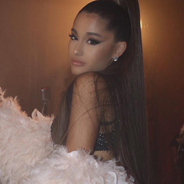 ariana-grande-2-chainz