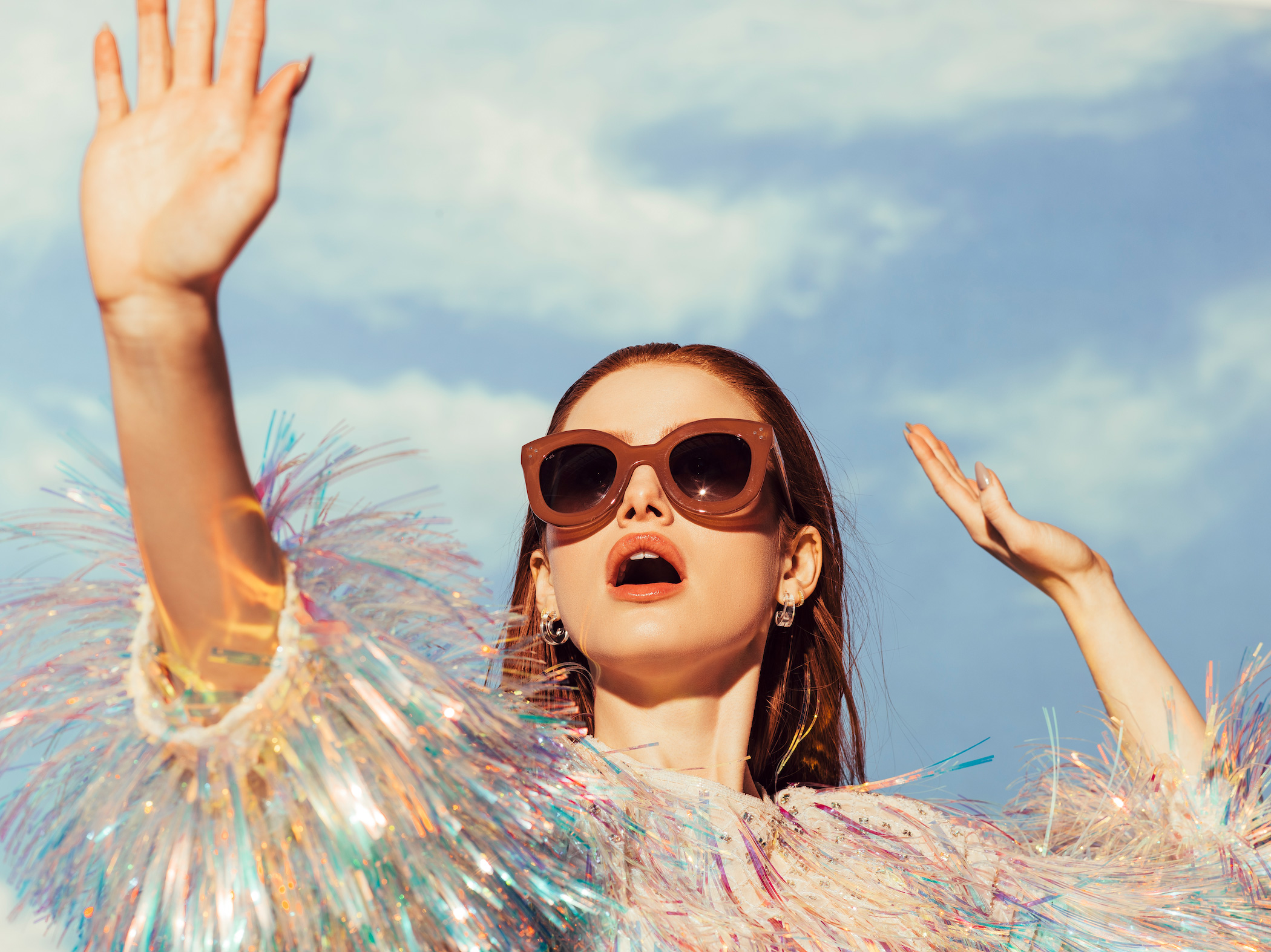 colecao-oculos-madelaine-petsch