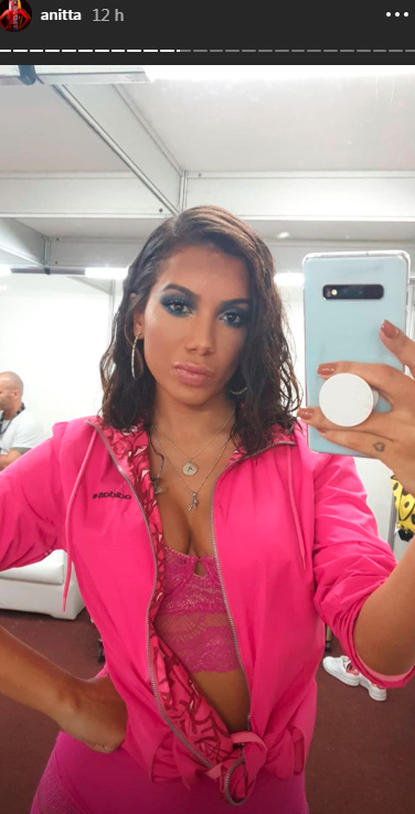 anitta-cabelo-long-bob anitta-cabelo-long-bob