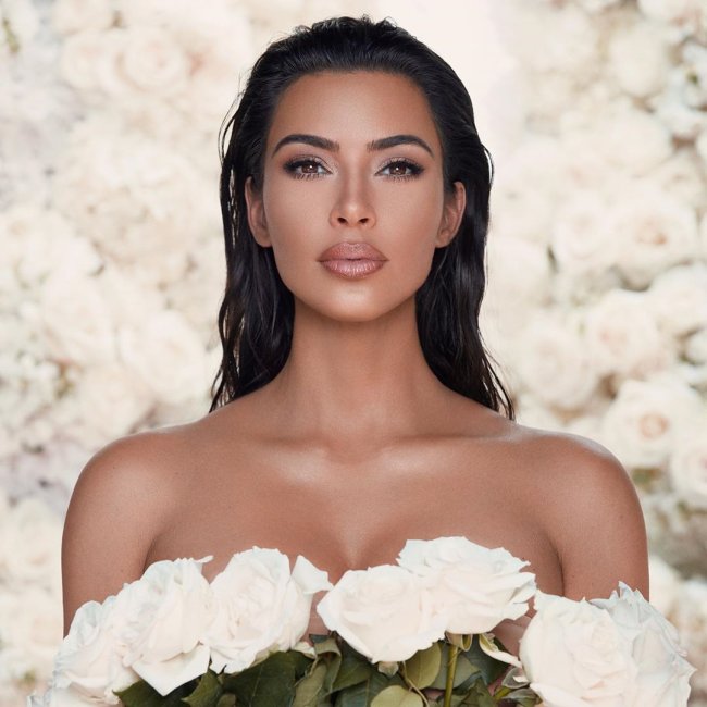 kim-kardashian-kkw-beauty-colecao-casamento-kanye-west