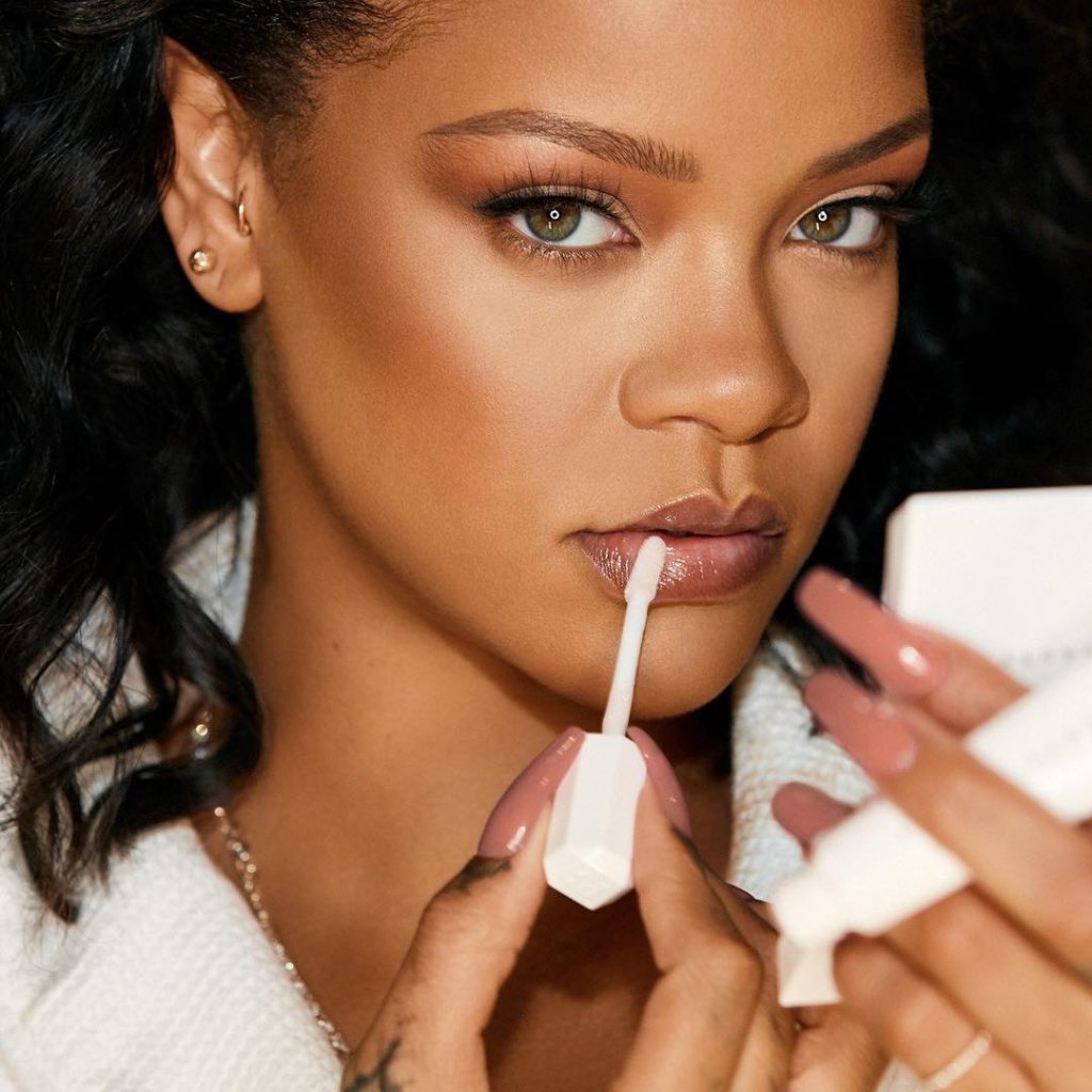 lip-balm-esfoliante-labial-fenty-beauty-rihanna