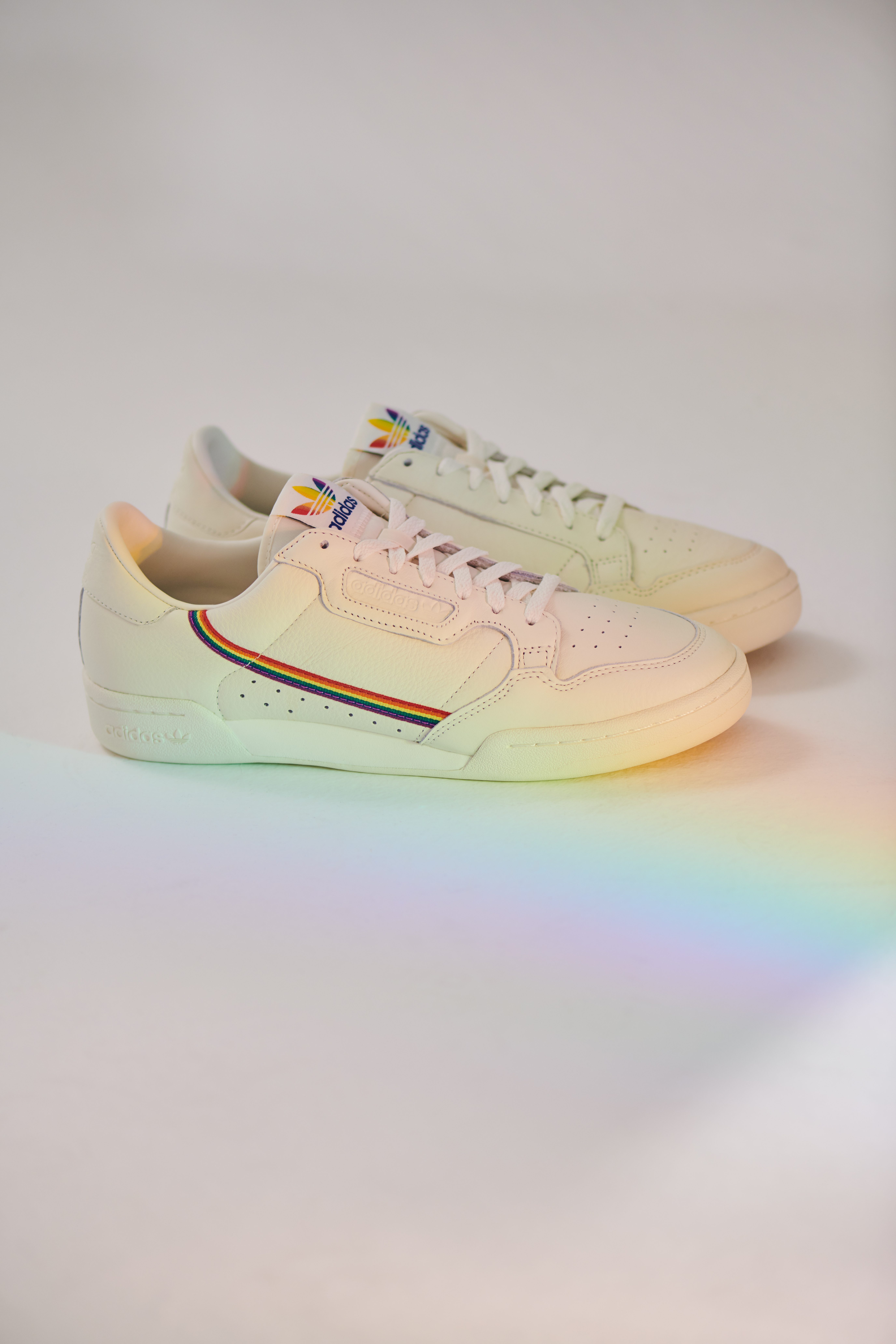 tenis-colecao-adidas-lgbt-02