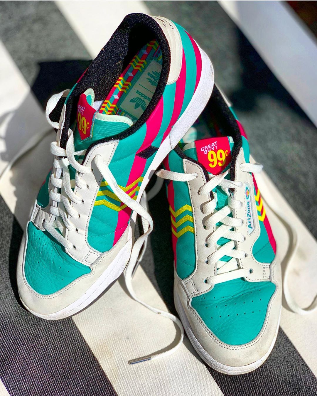 Adidas Originals lança tênis que custa 99 cents em parceria com a Arizona Iced Tea