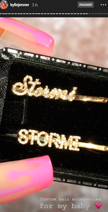 presilha-nome-stormi presilha-nome-stormi