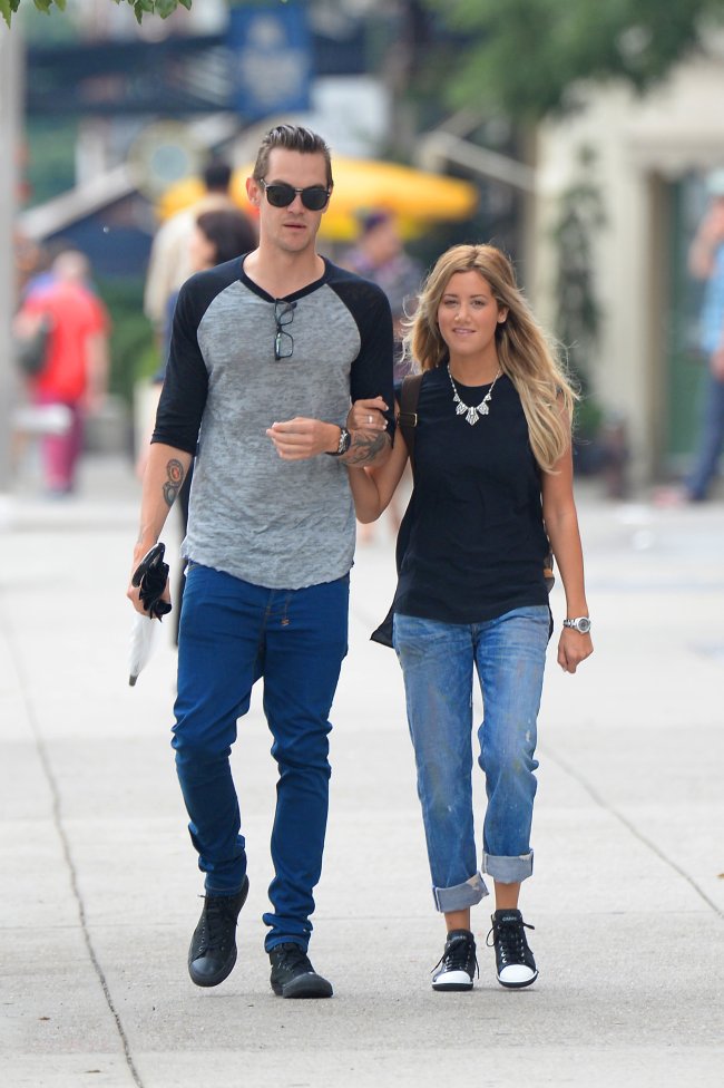 BuzzFoto Celebrity Sightings In New York – August 09, 2013