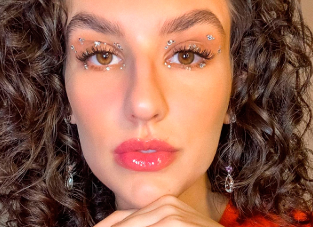 kefera-maquiagem-pedrinhas-olhos