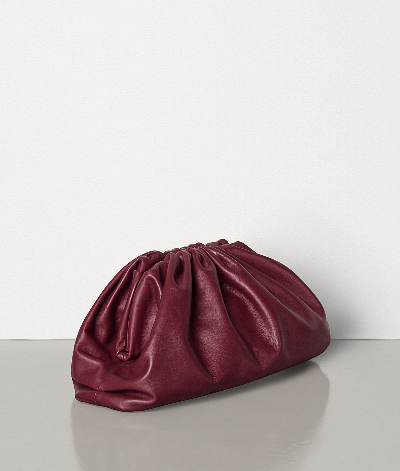 the-pouch-bottega-veneta-bolsa