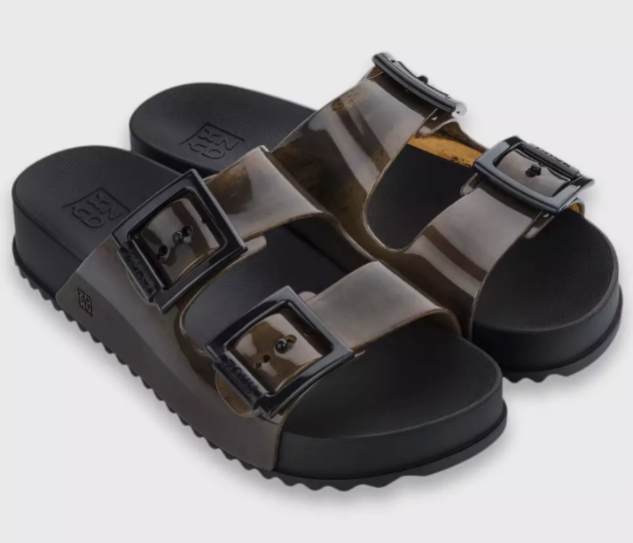 Birken da Zaxy à venda na Marisa (R$ 49,99*). Birken da Zaxy à venda na Marisa (R$ 49,99*).