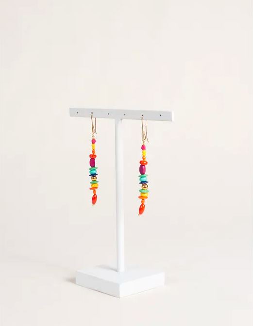 Brinco Peças Geométricas Coloridas, Via Mia, R$ 59* Brinco Peças Geométricas Coloridas, Via Mia, R$ 59*