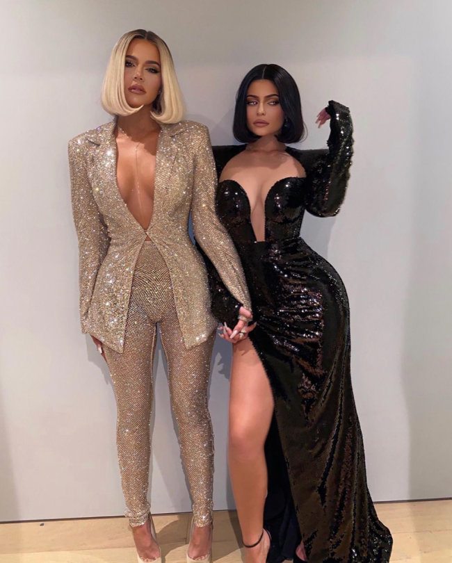 Khloé Kardashian e Kylie Jenner