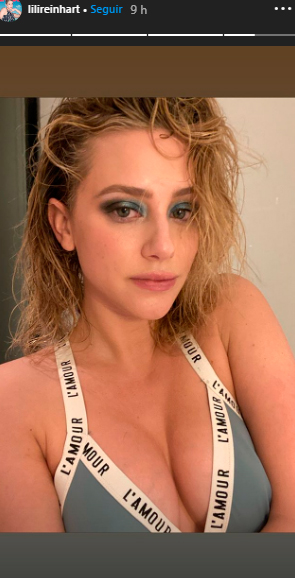 lili-reinhart-cabelo-molhado-olho-esfumado-azul-2 lili-reinhart-cabelo-molhado-olho-esfumado-azul-2