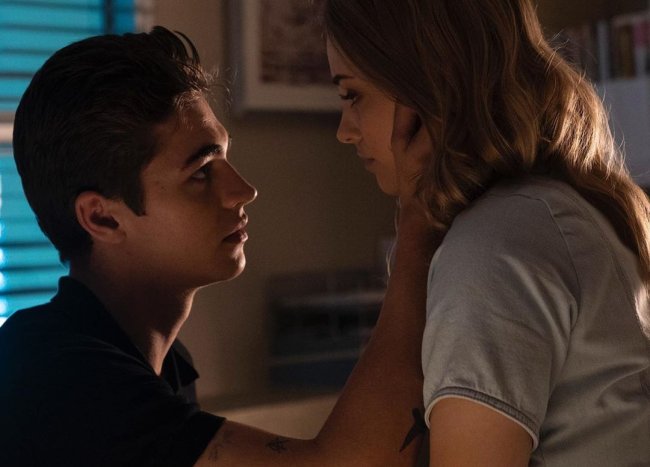 After: Depois da Verdade Tessa (Josephine Langford) e Hardin (Hero Fiennes-Tiffin) juntos.