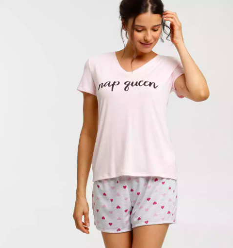 Pijama "nap queen" da Marisa (R$ 49,99*) Pijama "nap queen" da Marisa (R$ 49,99*)