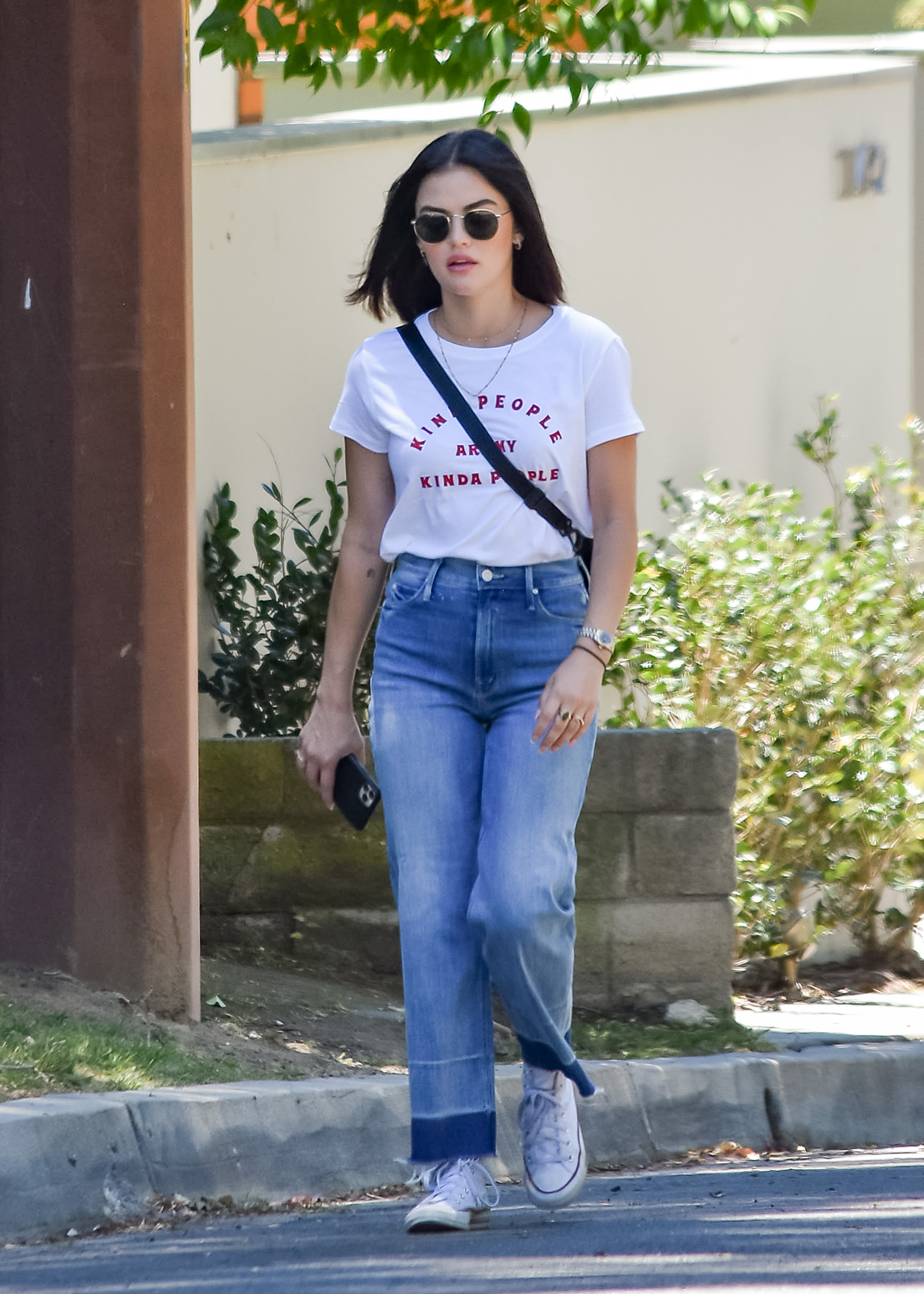 look-do-dia-lucy-hale