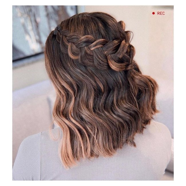 Penteado com trança para cabelo curto