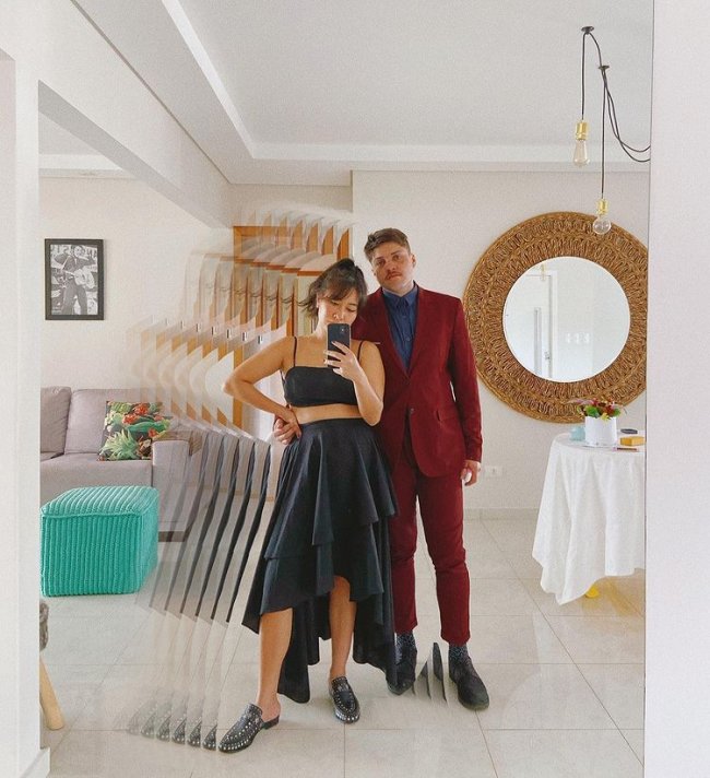 Thalita Zukeram das Two Lost Kids com namorado Casal com look moderno