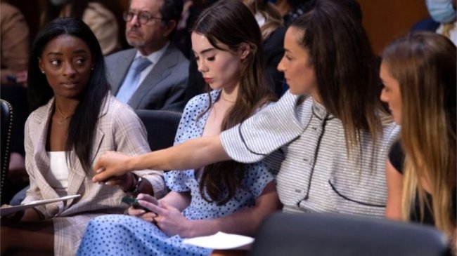 As ginastas Simone Biles, McKayla Maroney, Aly Raisman e Maggie Nichols durante participação em comitê do Senado