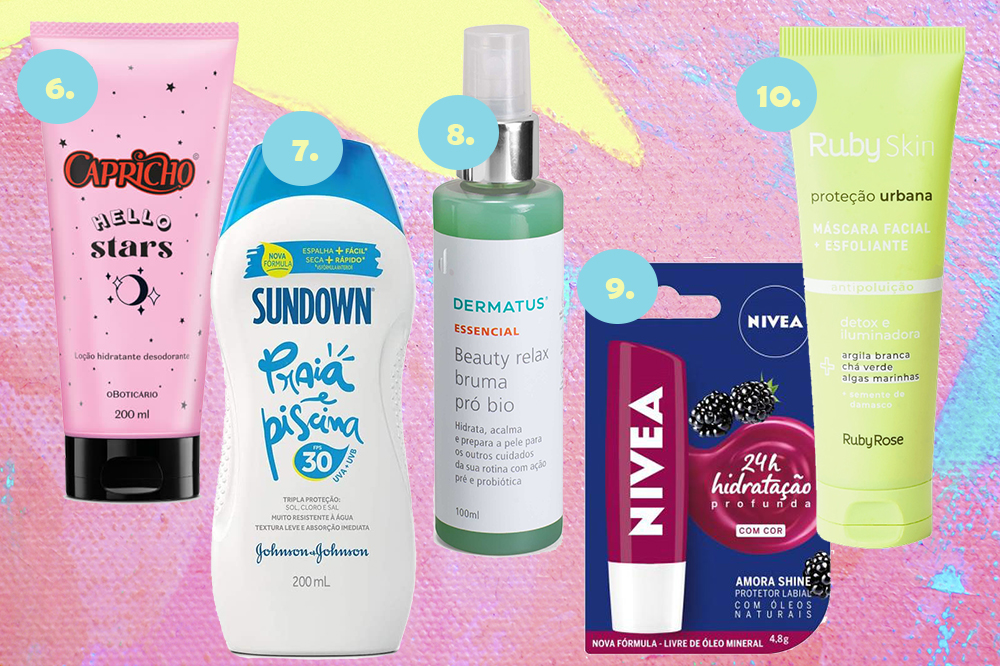 produtos-beleza-verao-pele-02 Montagem em fundo rosa, amarelo e azul com cinco produtos de beleza para o verão. Hidratante corporal, protetor solar, bruma facial, hidratante labial e esfoliante facial.