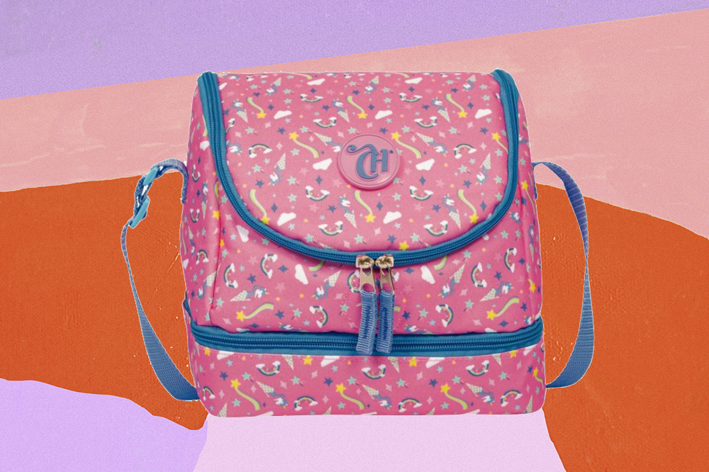 material-escolar-capricho-signo-leao Lancheira unicórnios CAPRICHO para Sestini em fundo lilás, rosa e laranja