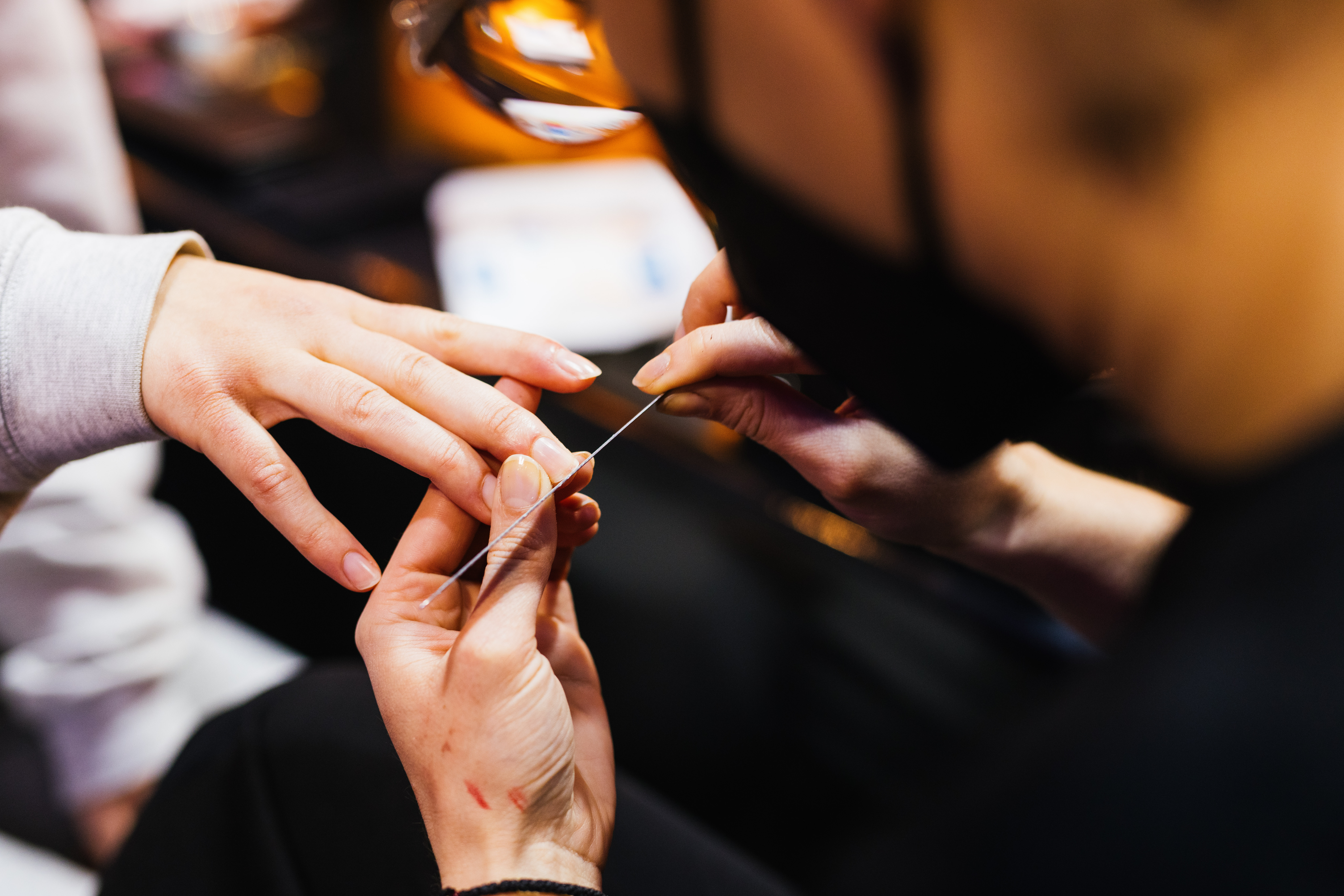 dicas-para-consertar-unha-em-casa Nail artist nos bastidores do