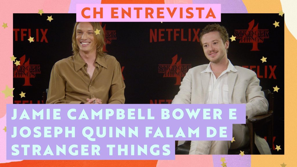 Jamie Campbell Bower e Joseph Quinn sorrindo em entrevista para a CAPRICHO; os dois estão olhando para frente e rindo; a margem é uma textura nas cores amarelo, branco, lilás, rosa, vermelho e laranja; o título "CH Entrevista" está no centro superior da imagem e o título "Jamie Campbell Bower e Joseph Quinn falam de Stranger Things" está na parte inferior direita; estrelas amarelas decoram a imagem