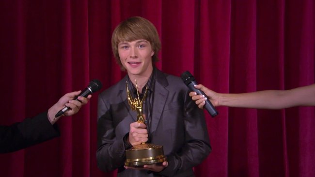 Chad Dylan Cooper, de Sunny Entre Estrelas